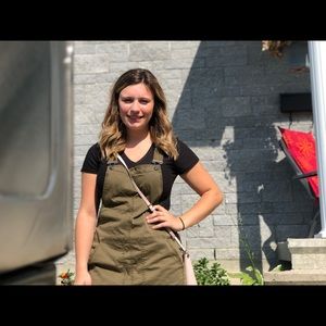 Meet your Posher, Brooke